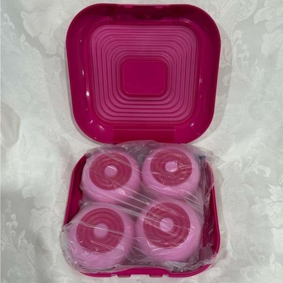 NEW (NIP) Tupperware Pink Stuffables Accessory Organizer (Jewelry not included) - Picture 4 of 12